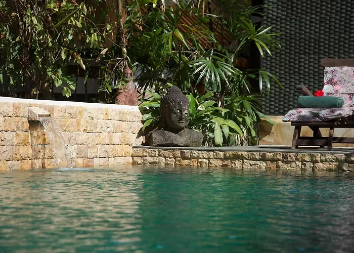 Hotel Taman Rahasia Tropical Sanctuary And 3*