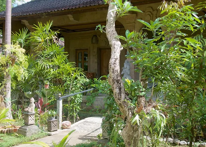 Taman Rahasia Tropical Sanctuary And Hotel 3*