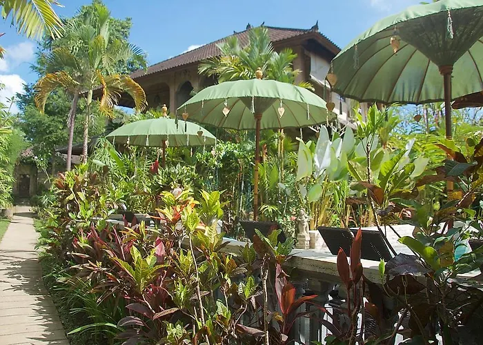 Hotel Taman Rahasia Tropical Sanctuary And
