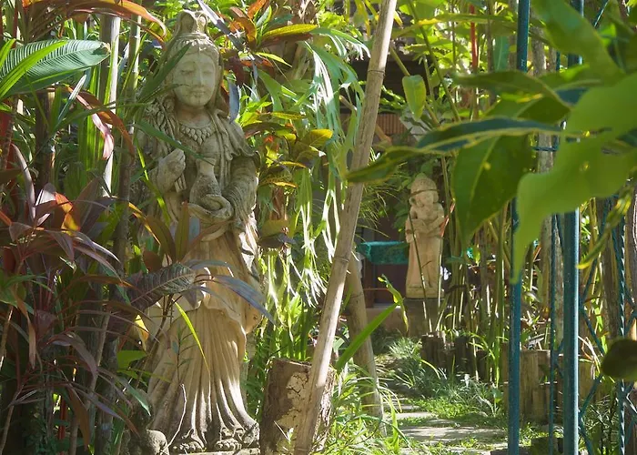 Taman Rahasia Tropical Sanctuary And